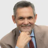 Luis Esparza
