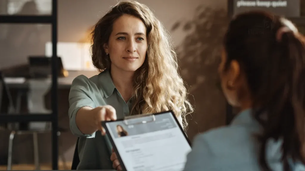 Newsletter - Tips para elegir y contratar empleados